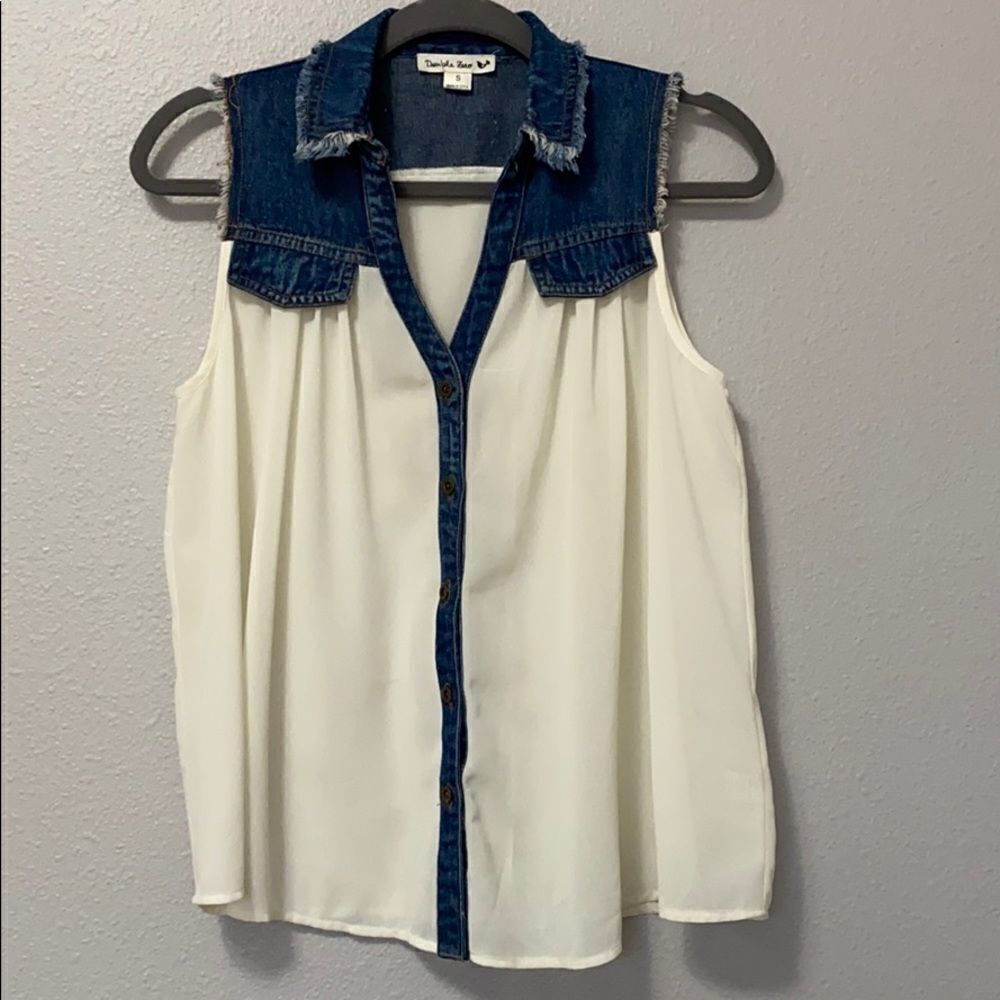 Double Zero White and Blue Button Down Shirt